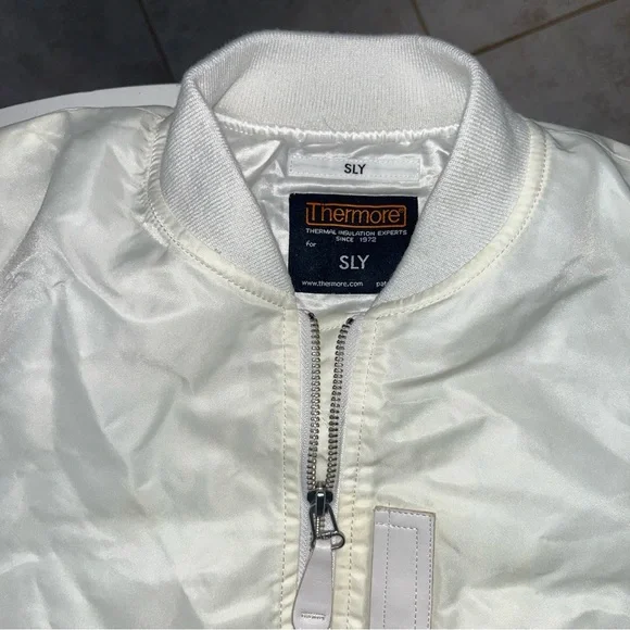 Cream white bomber jacket - Picture 3 of 10